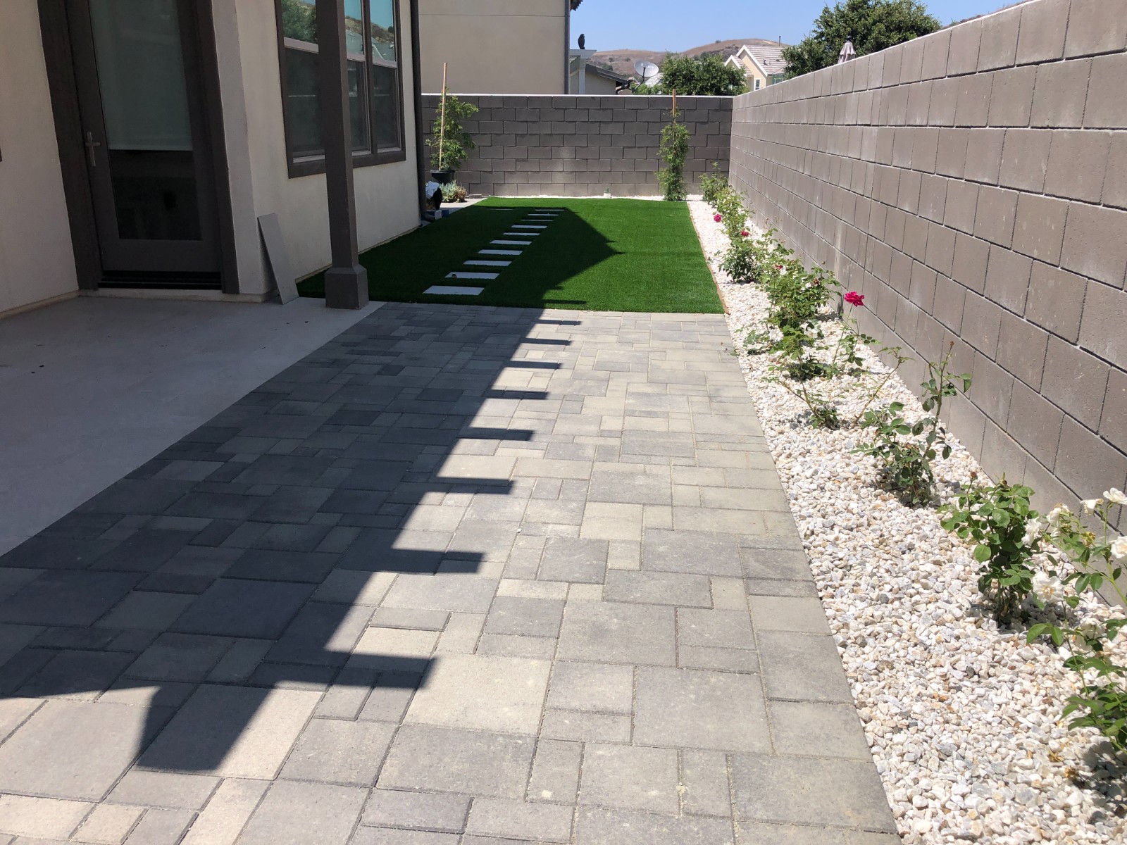 洛杉矶谷德兰庭院装修-图12