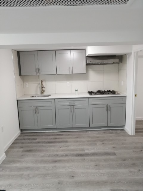 纽约装修服务推荐江师傅纽约 中澳装修公司 20年经验纽约装修师傅  卫生间 门窗地板安装 免费上门估价