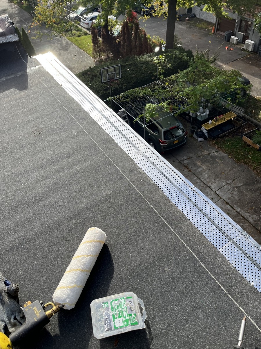 匠心屋顶公司 – 新泽西屋顶瓦片维修，急修屋顶漏雨，屋顶翻新，清理水槽等各类屋顶问题维修