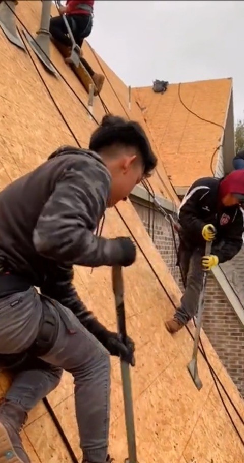 纽约永固屋顶公司 专业屋顶维修 – 为纽约市和长岛客户维修屋顶，安装新屋顶，修理屋顶漏水