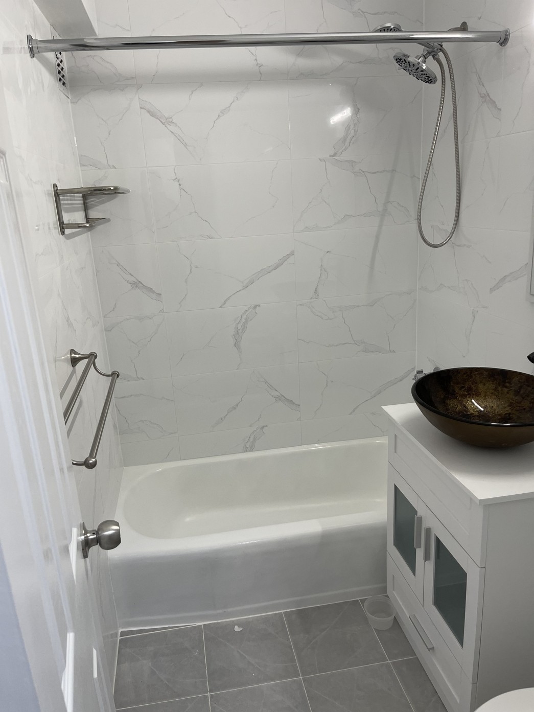 纽约专业装修师傅|南通德胜装修 30年经验 厨房装修·卫生间翻新|布鲁克林免费上门估价 价格优惠