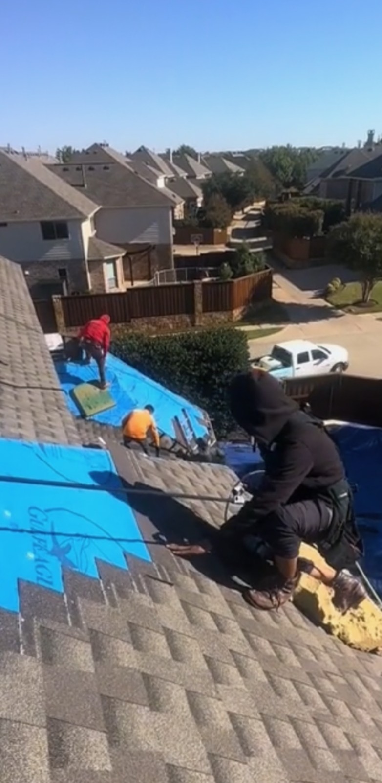 纽约永固屋顶公司 – 长岛屋顶公司维修屋顶瓦片，屋顶修漏水，屋顶翻新，维修加固屋顶