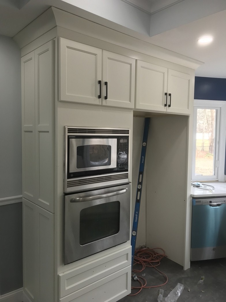 精新装修袁师傅 专业房屋装修， 厨房装修， 卫生间翻新，商店装修住宅装修