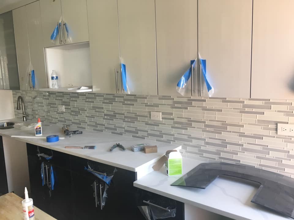 纽约建筑装潢公司，专业安装定制门窗， 换新门窗， 建筑设计和施工装修，有开工纸，门窗材料施工等专业资质