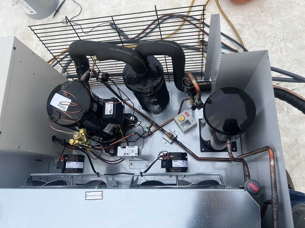 八世纪冷暖公司-Eight Century Heating & Cooling (HVAC)-专做住家和商业冷暖设备维修安装