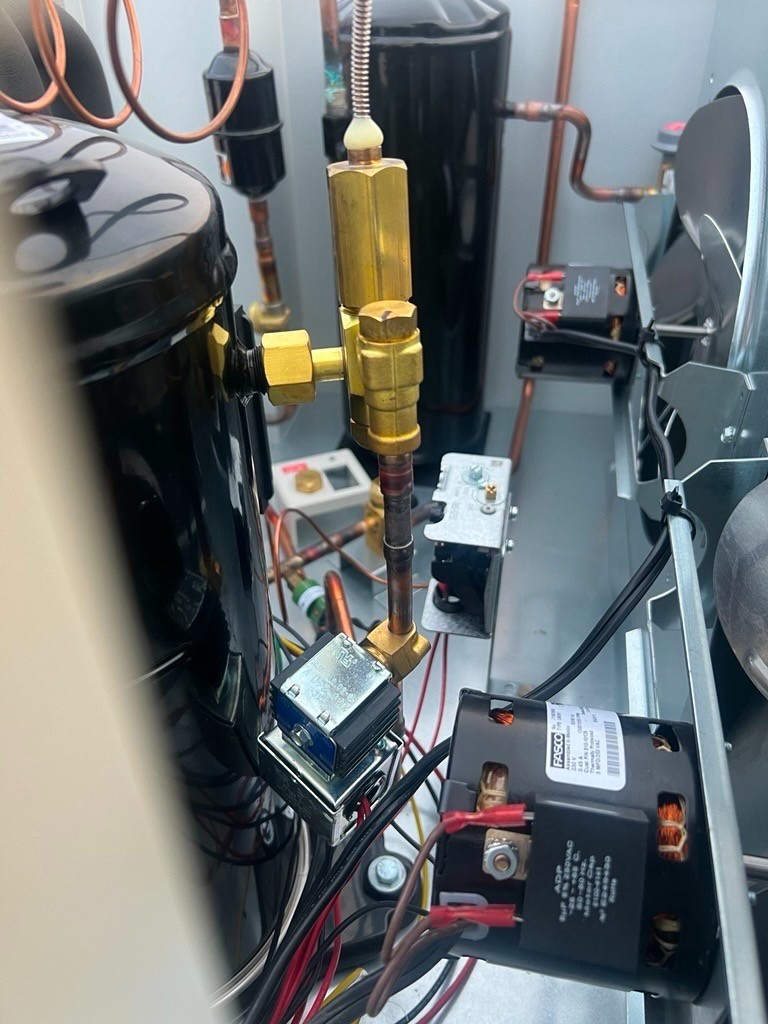 八世纪冷暖公司-Eight Century Heating & Cooling (HVAC)-专做住家和商业冷暖设备维修安装