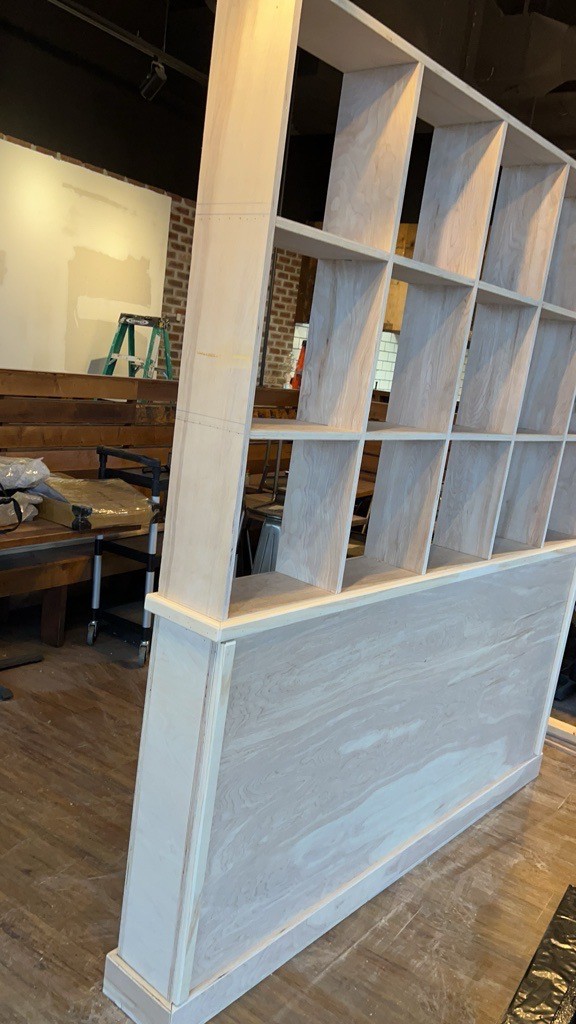 信用装修公司-商业装修，家庭房屋装修行家，精湛木工，做精致室内装修，庭院装修，高质量装修师傅