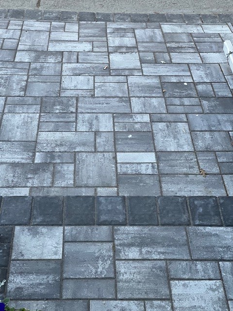 康福装修 25年房屋内外专业装修经验，卫生间翻新，厨房装修 水泥车道，技术全面，优质服务，免费估价