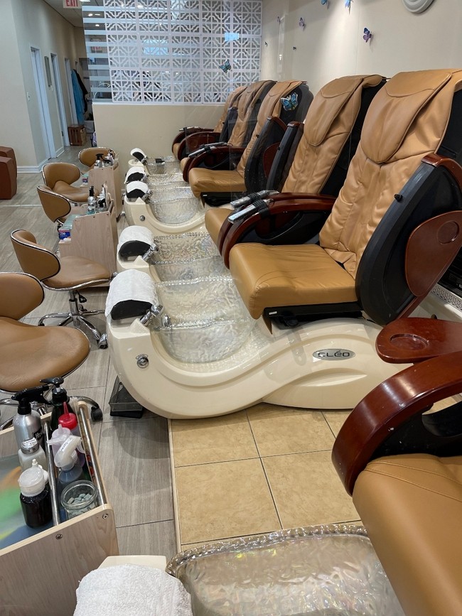 克利夫兰房屋装修，俄亥俄州Cleveland房子室内外装修/店铺装修，联系大作为装修师傅，木工水电泥水齐全