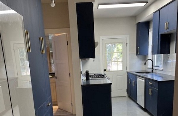 康州房屋装修-找全友装修公司，有专业室内外装修装潢的高手装修师傅，厨浴/地室/瓷砖/地板安装，免费估价