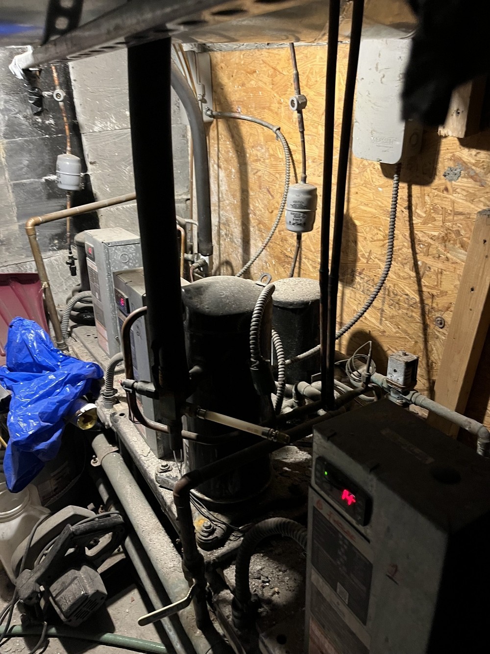 宏兴胜冷暖 – 空调维修 菜箱/冰库/码柜全能修 换热水炉 抽风机 煤气暖炉 从业冷暖维修26年