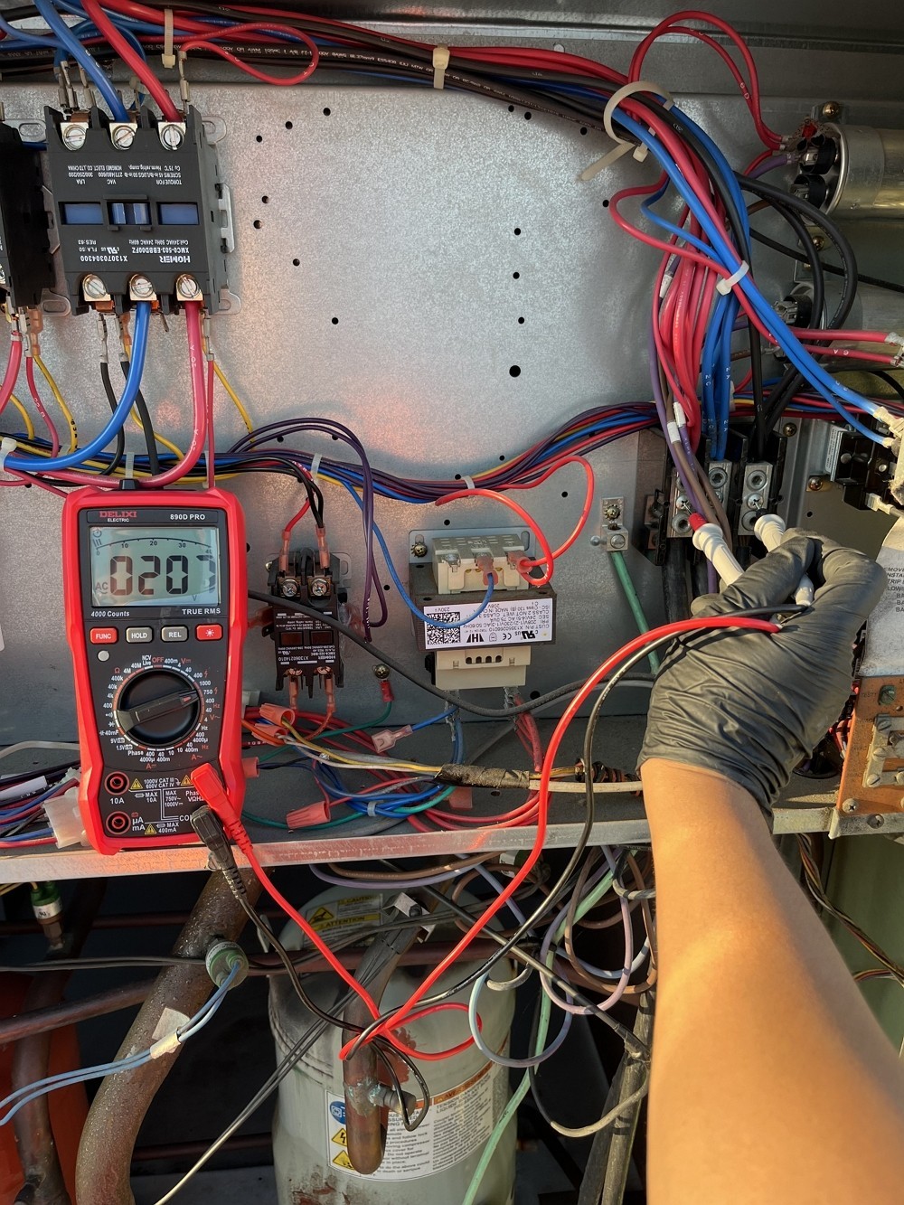 宏兴胜冷暖 – 空调维修 菜箱/冰库/码柜全能修 换热水炉 抽风机 煤气暖炉 从业冷暖维修26年