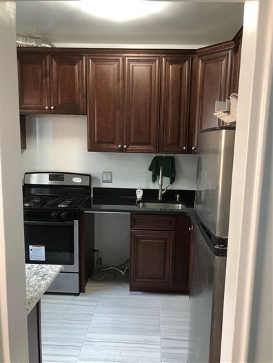 南通德胜装修公司，有30年房屋装修经验，厨房装修，卫生间装修，木工水电，免费估价找徐师傅