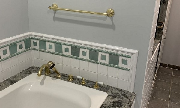 精雅装修公司，精做家庭住宅装修，店铺/餐馆装修，500万保险，开工纸资质，厨房浴室，土木水电，大小工程