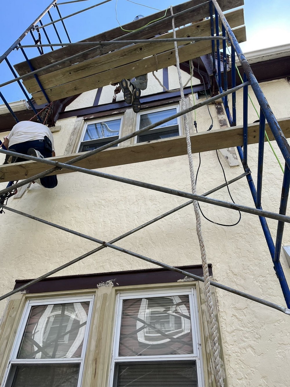 精雅装修公司承接康州房屋装修大小工程,住宅公寓,商业店铺,500万保险,开工纸资质,资深装修师傅