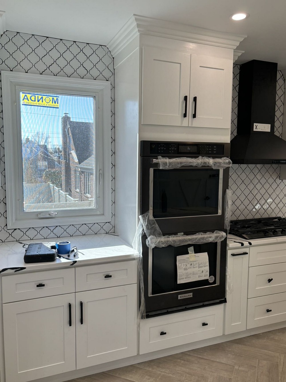 精雅装修公司 家庭住宅/康斗/Co-op公寓内外装修,商业装修-餐馆,超市店铺,诊所 美甲店 办公室翻新