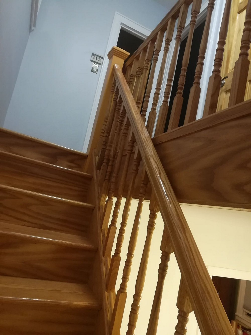 精雅装修公司 家庭住宅/康斗/Co-op公寓内外装修,商业装修-餐馆,超市店铺,诊所 美甲店 办公室翻新