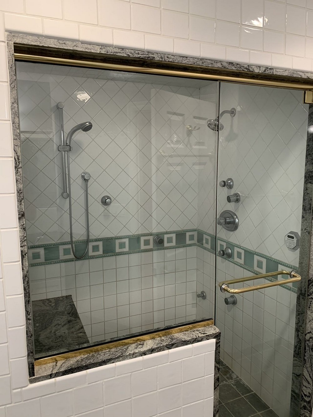 精雅装修公司 家庭住宅/康斗/Co-op公寓内外装修,商业装修-餐馆,超市店铺,诊所 美甲店 办公室翻新