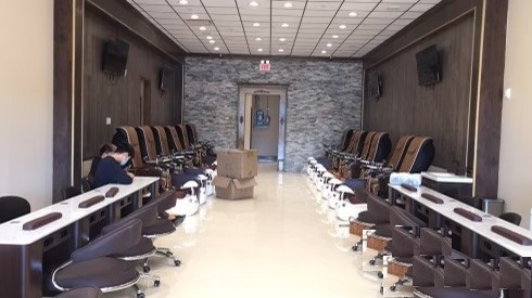 好运装修公司承接店铺和餐馆装修，办公室/诊所装修，家庭住宅加建改建装修，联系朱师傅