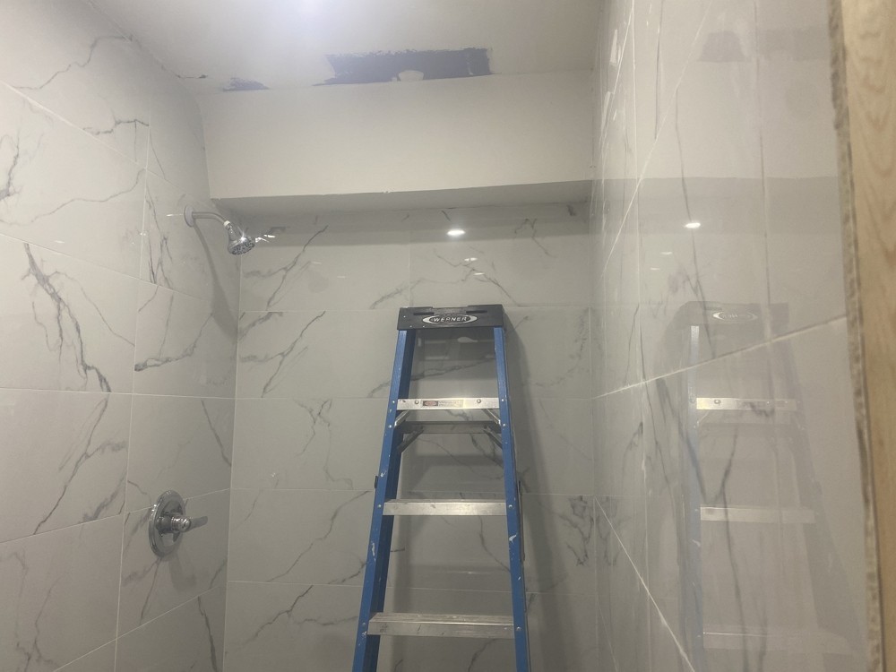 好运装修公司承接店铺和餐馆装修，办公室/诊所装修，家庭住宅加建改建装修，联系朱师傅