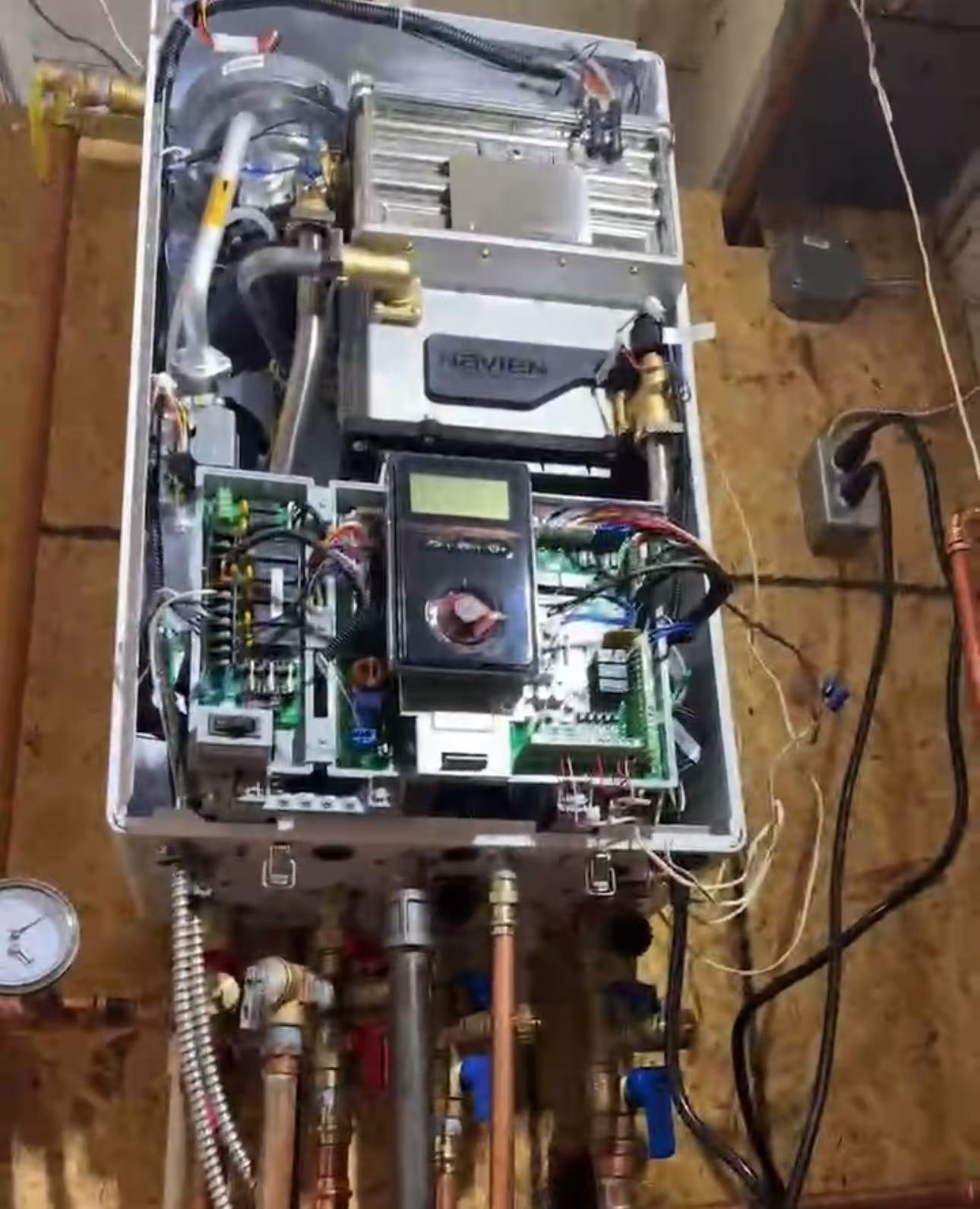 凯文冷暖水电公司-热水炉/暖气炉/空调安装维修，处理冷暖水电疑难杂症