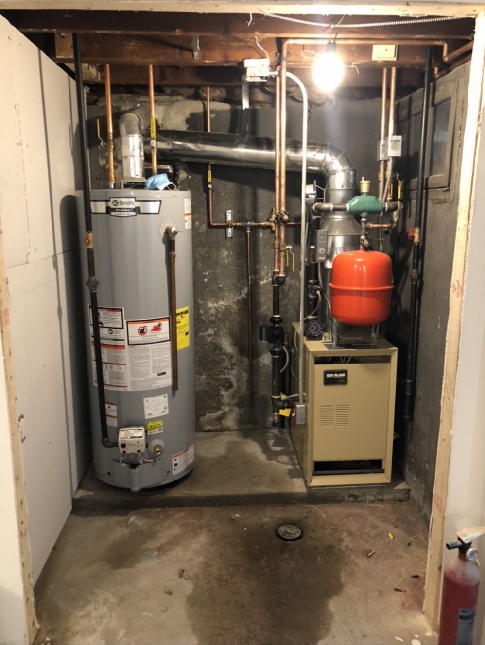 美东华冷暖公司承接暖气维修，换热水炉，抽风机，油炉，煤气暖炉，中央空调维修