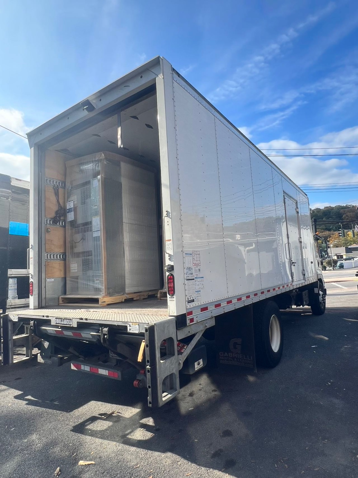 低里程，保养良好，低价出售！！！