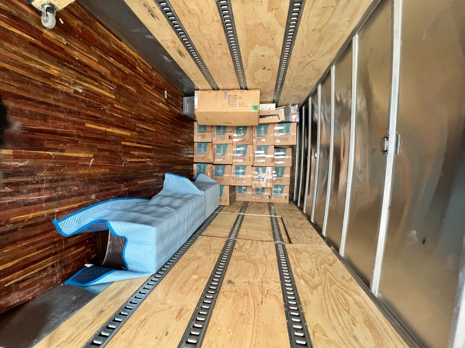 低里程，保养良好，低价出售！！！