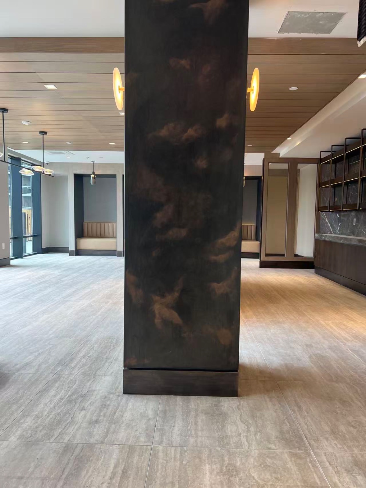 广东江门品艺装修公司 木工师傅擅长加建改造 瓷砖 木地板 水电木工 特色工艺油漆 艺术墙（Accent Wall）