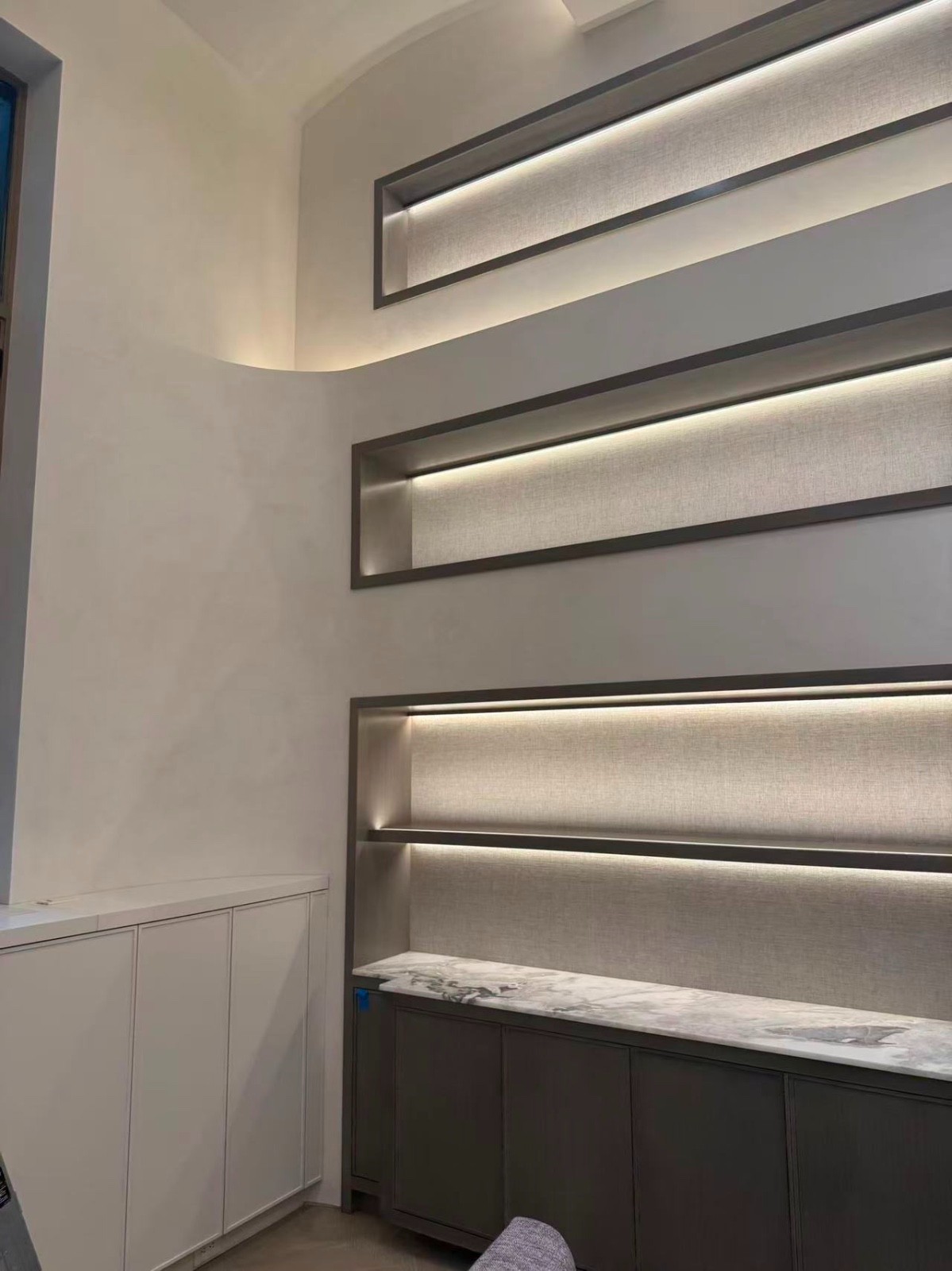 房屋改造 贴瓷砖墙面 工艺油漆、艺术墙（Accent Wall) 木工项目 承接大小工程 做工细致 免费上门估价