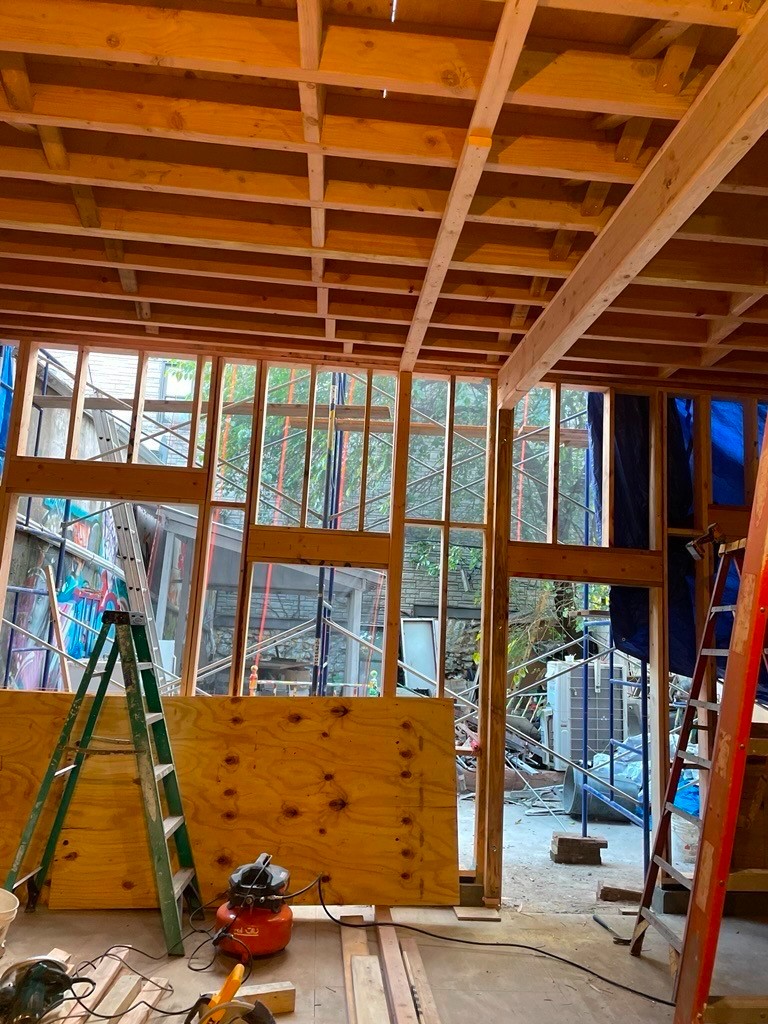 纽约万能门窗公司 安装换新窗户， 大门， 地板打磨， 抛光， 专业安装地砖