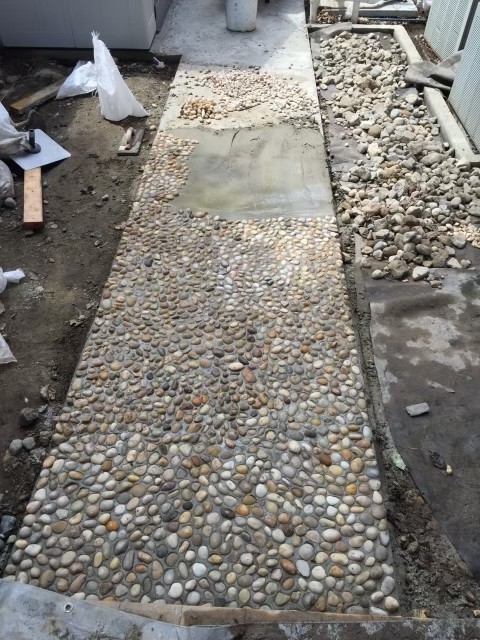 山东实在装修公司提供专业房屋和店铺装修装潢，高品质家庭住宅和商店装修，免费估价