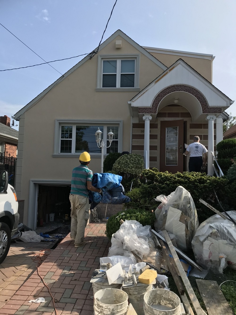 纽约水泥车道具有30年丰富的专业装修经验，室内外装修，庭院改造，免费估价，欢迎来电