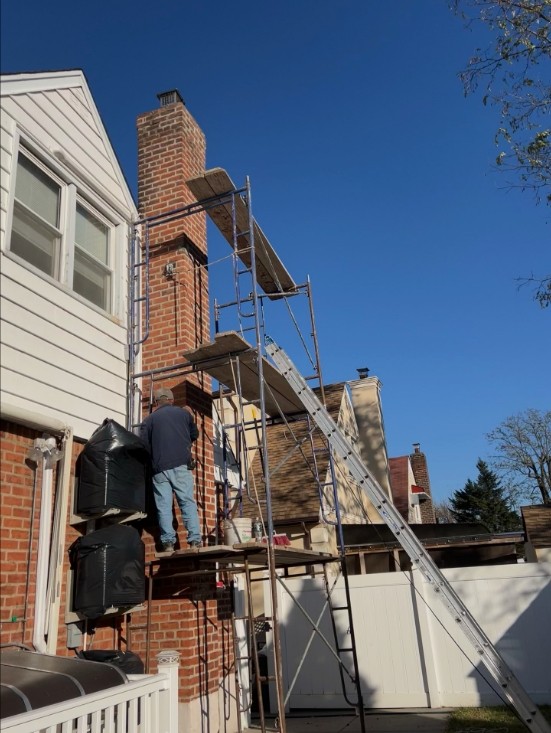 纽约精修屋顶公司：专修屋顶漏雨，铺防水毡换新瓦片，维修平顶和斜顶屋顶，防水处理，屋顶维修
