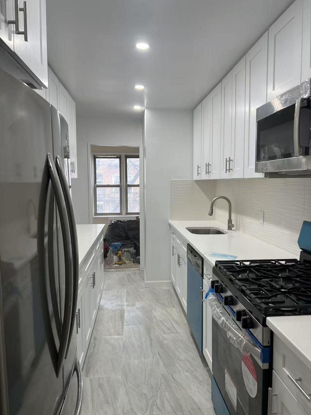 纽约诚美建筑装潢公司，专业建筑装修师傅 提供建筑设计，申请开工纸和施工装修一条龙服务 免费上门估价