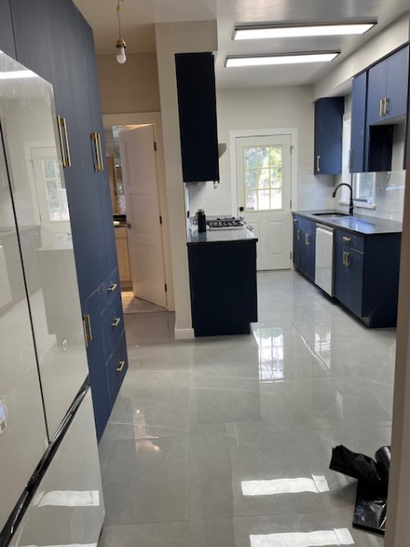 全友装修： 室内外翻新 厨房装修 卫生间装修 浴室翻新 瓷砖铺地板，瓷砖贴墙手艺高，免费上门估价