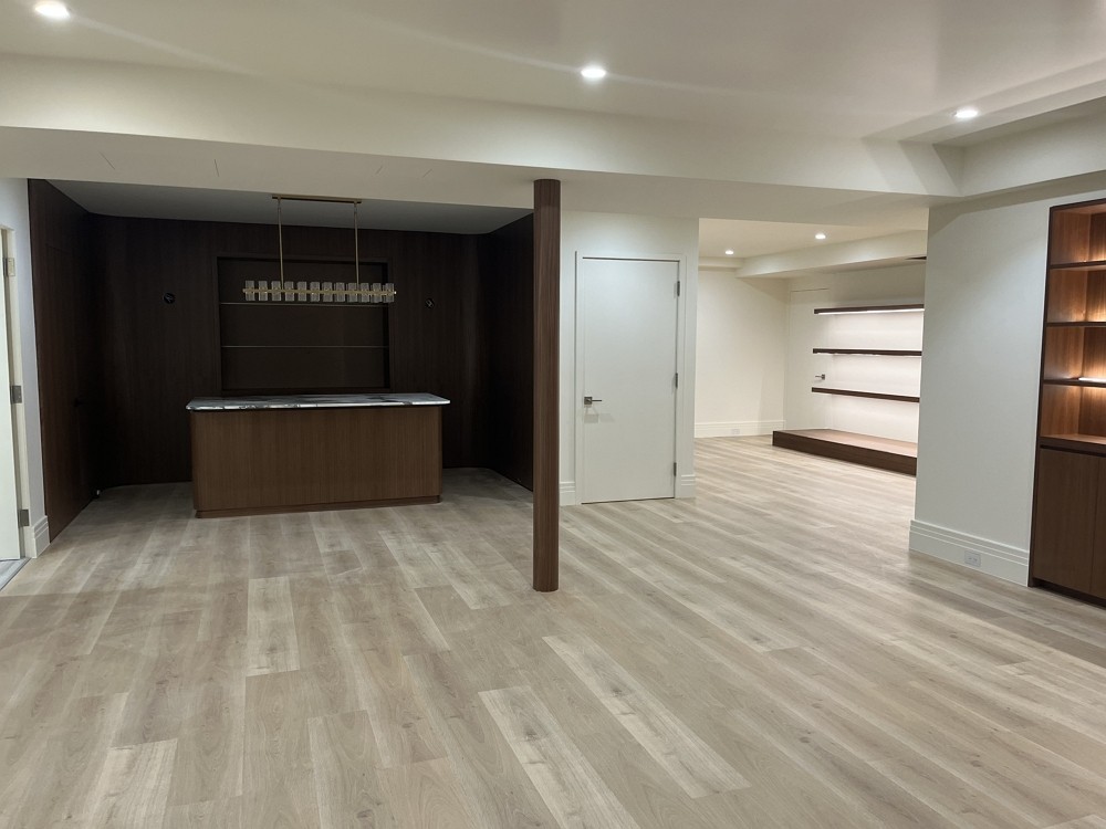 长岛室内外装修，纽约房屋/厨房装修，厕所翻新，二十多年装修经验，技术全面，客户口碑相传，价格合理