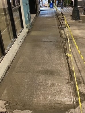 全心全意装修公司高质量安装门窗 让老房保温节能，更加美观， 让房子保值升值