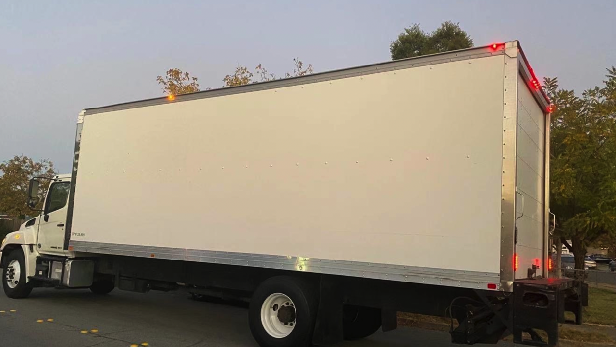 顺通搬家公司：专业一流搬家运货服务， 价格合理，承接长短途搬家运输 包括钢琴和珍贵物品