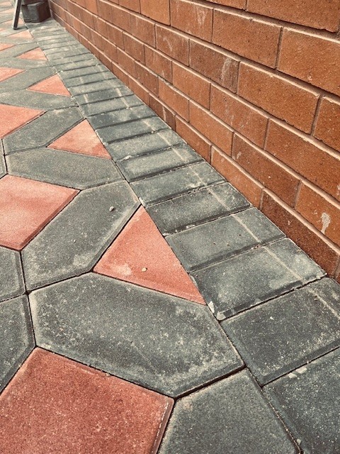 康福装修，庭院改造，外墙粉刷，25年内外装修，厨浴/地板/门窗/车道/外墙，免费估价