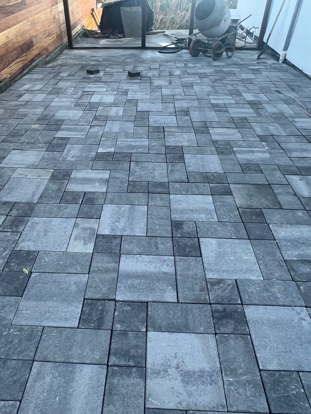 旧金山湾区庭院装修 建造围墙走道停车场免费报价