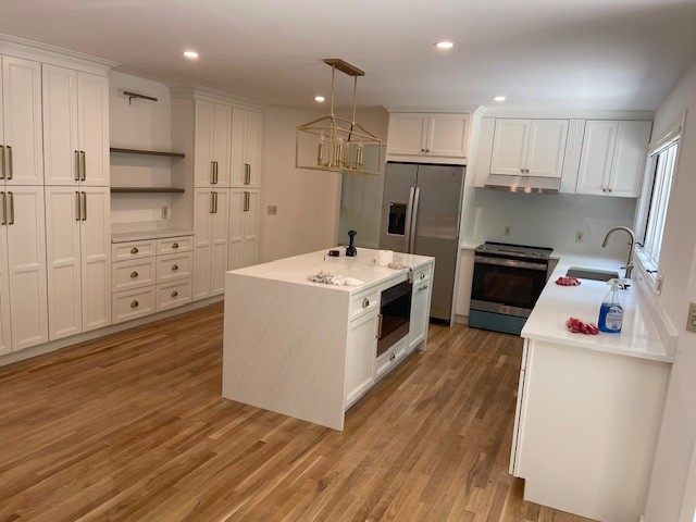 纽约苏匠装修公司 布碌伦木工装修师傅 专精室内装修 厨房卫生间装修，商业店铺装修大小工程 免费估价