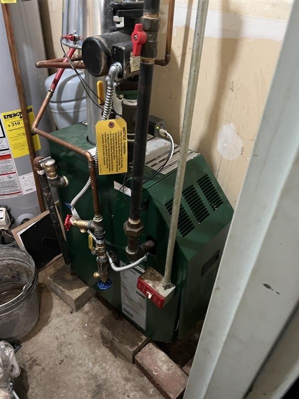 LZ冷暖水电公司在纽约鲁克林热水炉维修更换，冷暖气维修，中央和分体空调冷暖气机安装维修，油炉维修