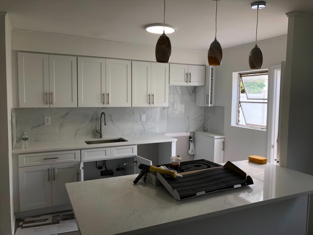 阿周装修承接房屋装修,多年施工经验,工艺精细,住宅装修改建,有保险,价格优惠,免费估价