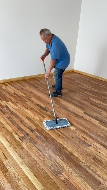 天華地板公司：承接地板翻新，地板安装，纽约安装高品质木地板，地板打磨刨光，地板上油漆