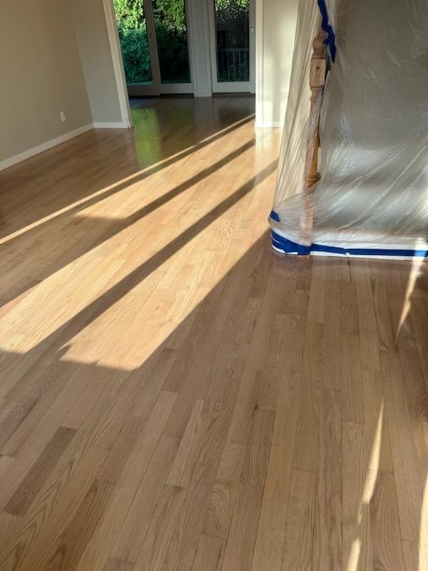 金鼎装修公司，厨房浴室，厕所翻新，瓷砖地板装修，店铺装修，批灰油漆，围栏庭院装修，价格合理