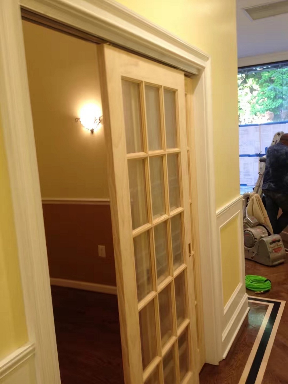 纽约精雅门窗安装 装修师傅 店铺门窗装修 500万保险 开工纸资质，康斗Coop 多种材质定制门窗 免费估价