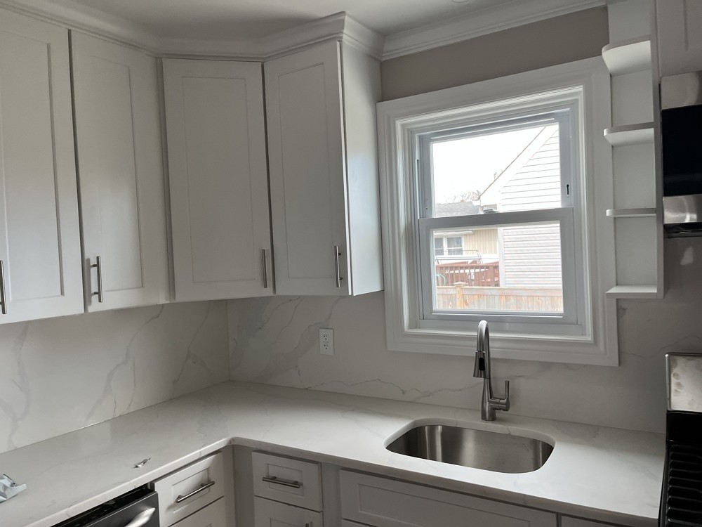 纽约美东门窗安装公司 多年安装更换门窗经验， 从工厂定制门窗， 价格优惠 长岛换新窗户， 更换门窗