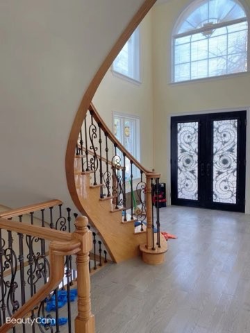 旭日装修公司承接纽约长岛房子室内外装修，厨房浴室/瓷砖地板/门窗翻新，庭院改造，水电/泥水，免费估价