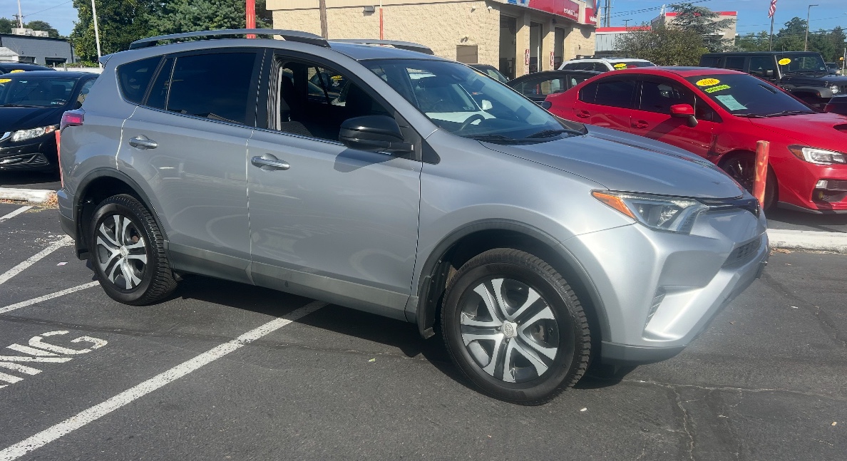 2017 Toyota RAV4 AWD 售价$14995